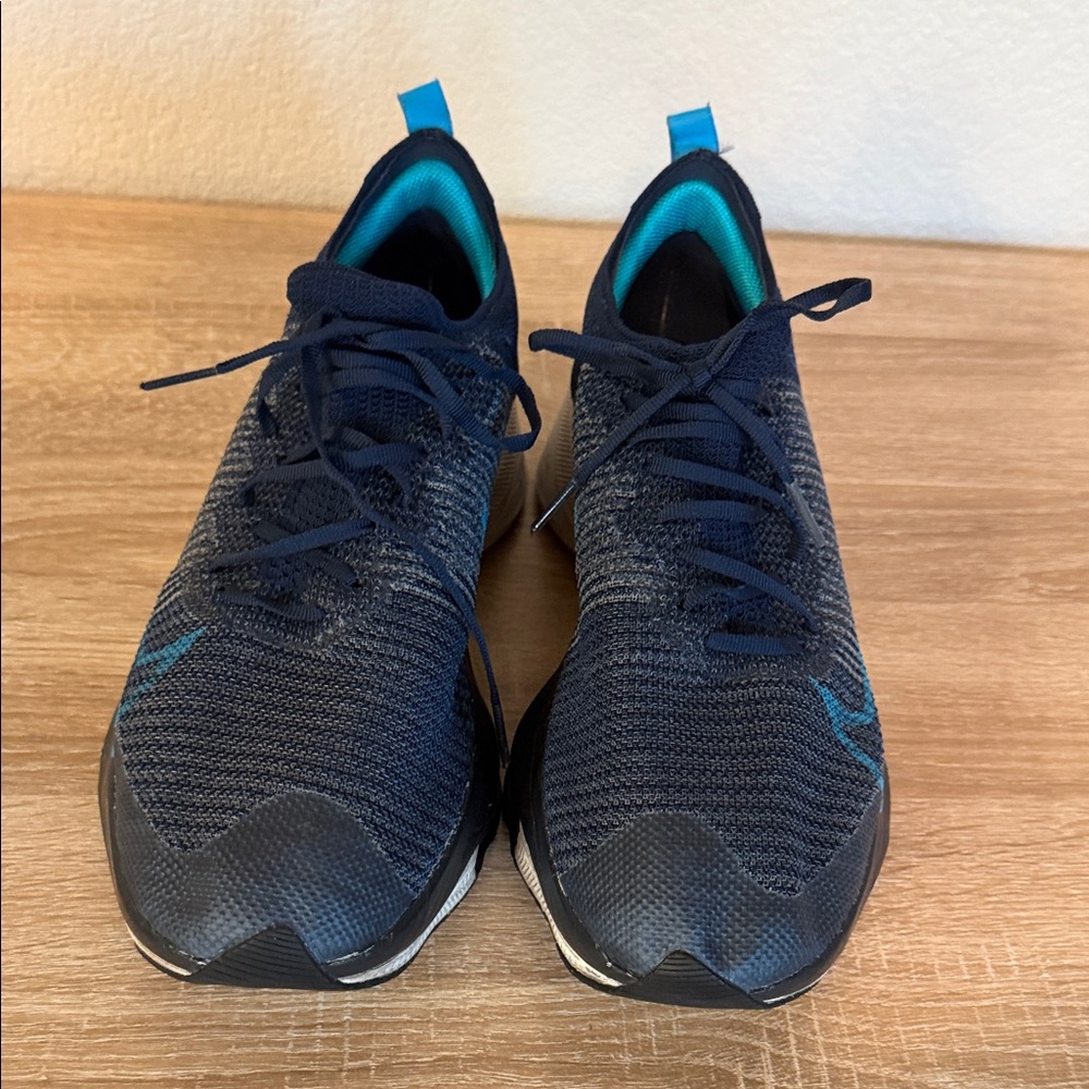 Nike Navy Blue Athletic Shoes - Picture 2 of 9
